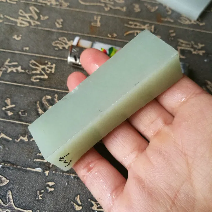 Natural Kunlun Jade Rough Nephrite Raw (96g, 7.4X2X2cm)