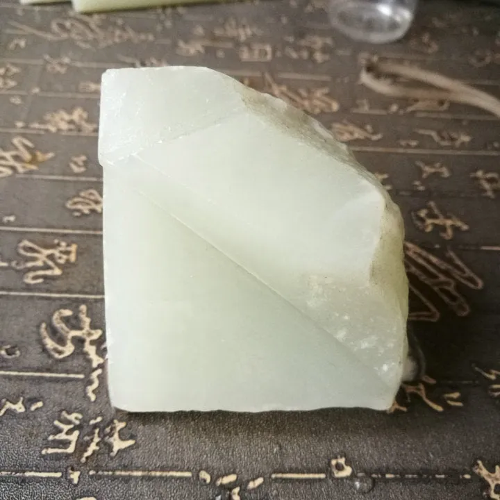 Natural Kunlun Jade Rough Nephrite Raw S-(422g, 8X7X6cm)