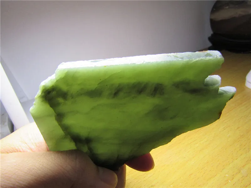 Natural Siberian Jade Rough Russia nephrite Raw (117.66g, 123X90X7mm)