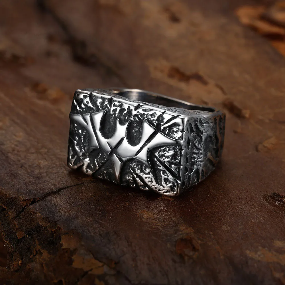 RECTANGULAR CRACKED BAT SIGNET RING