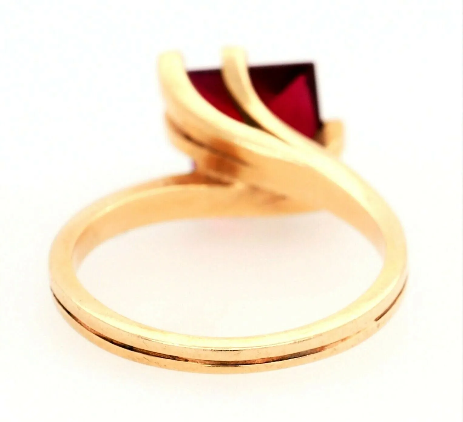 Red Spinel 10ct Yellow Gold Dress Ring