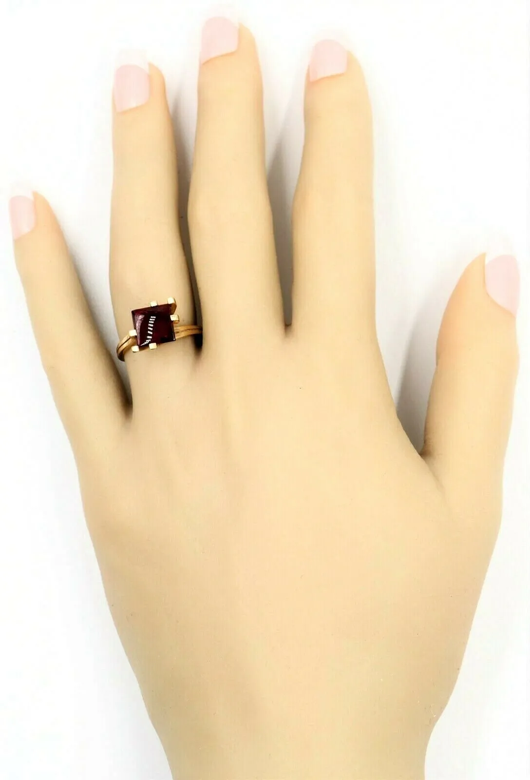 Red Spinel 10ct Yellow Gold Dress Ring