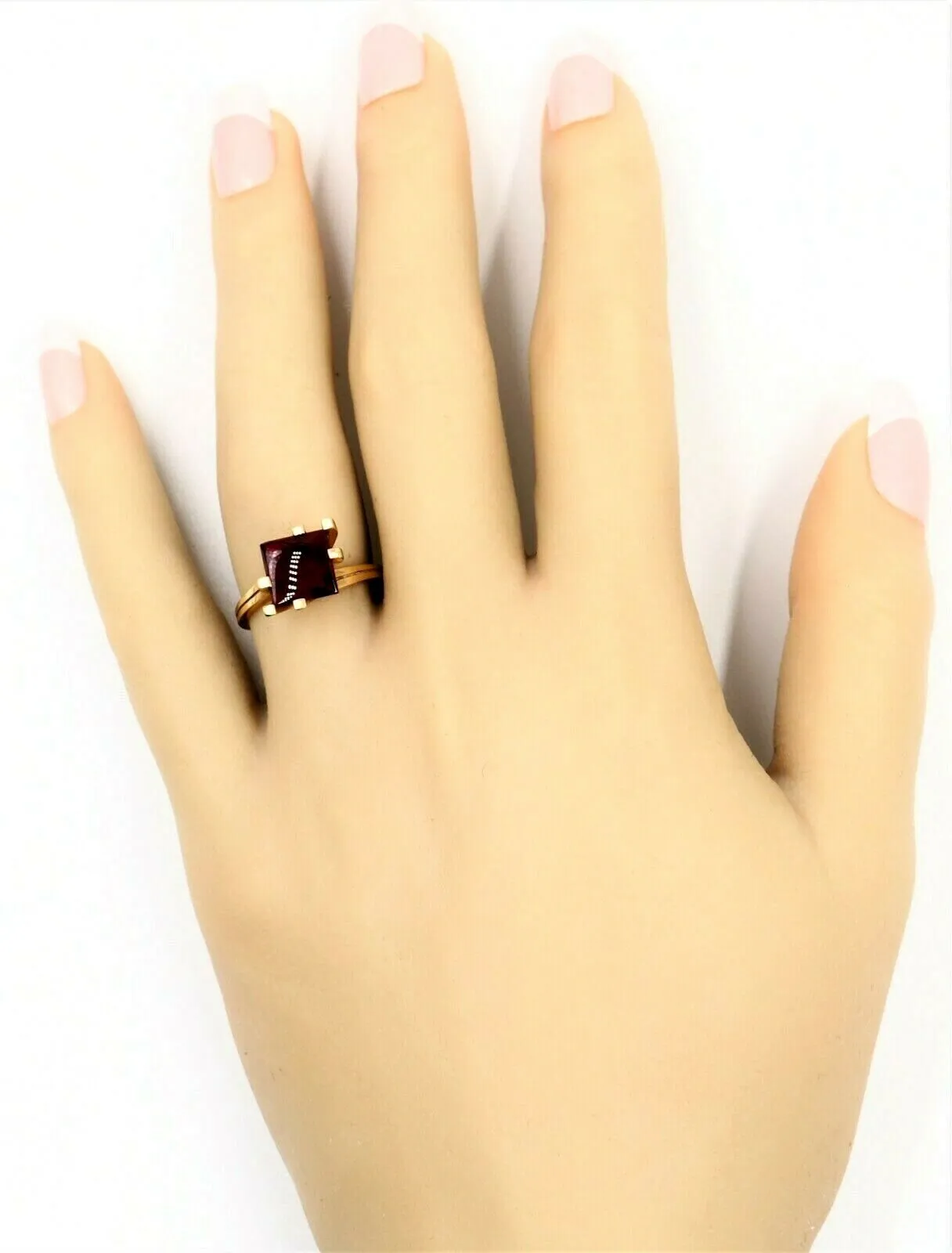 Red Spinel 10ct Yellow Gold Dress Ring