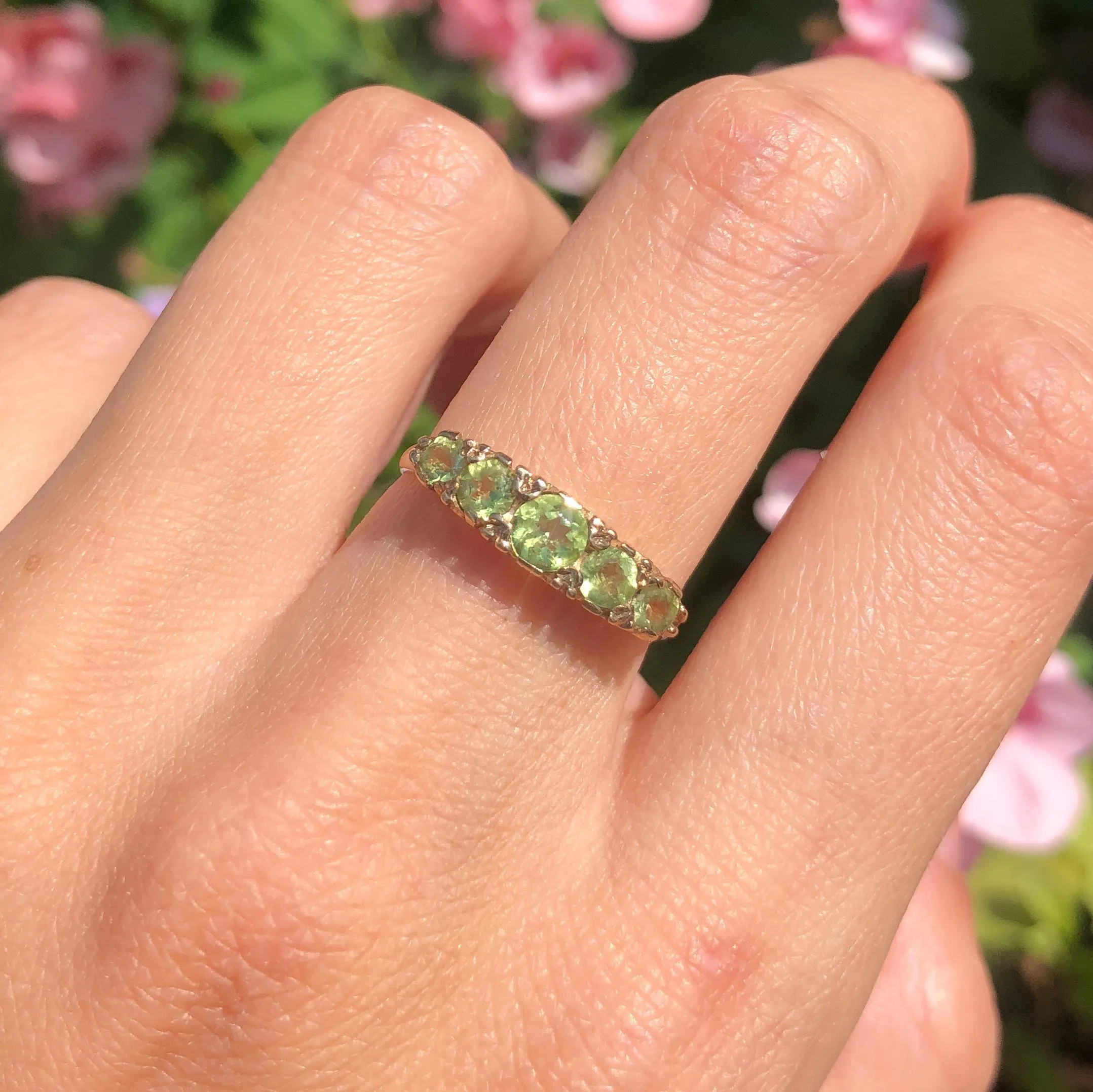 Vintage 9ct Gold Peridot Five Stone Ring