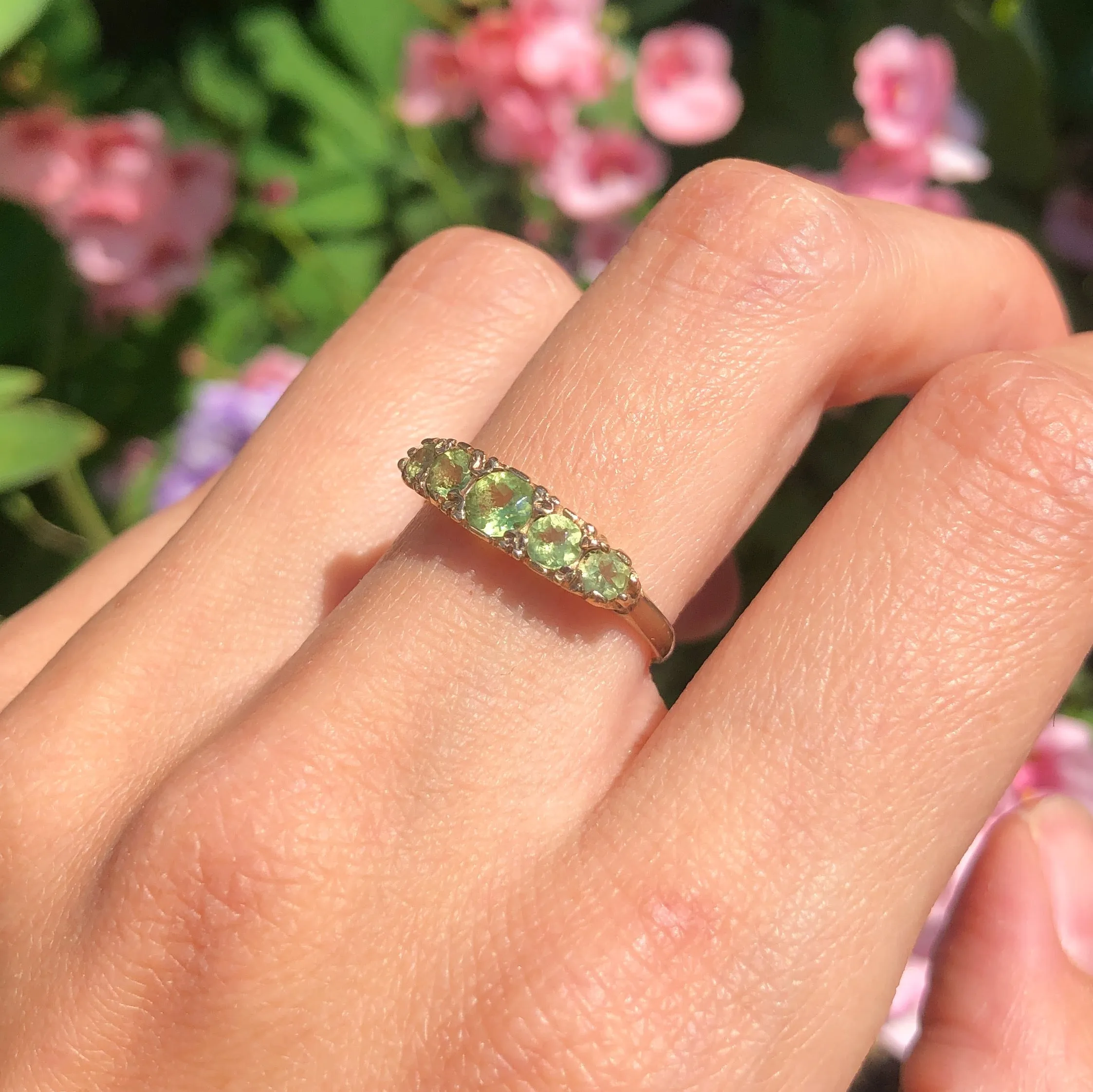 Vintage 9ct Gold Peridot Five Stone Ring