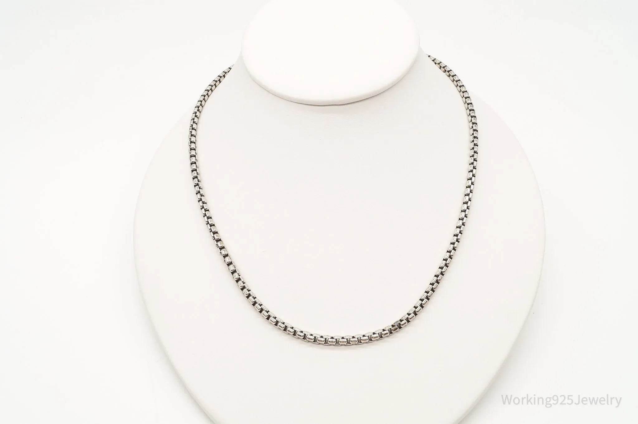 Vintage High Fashion Sterling Silver Puffy Box Chain Link Necklace