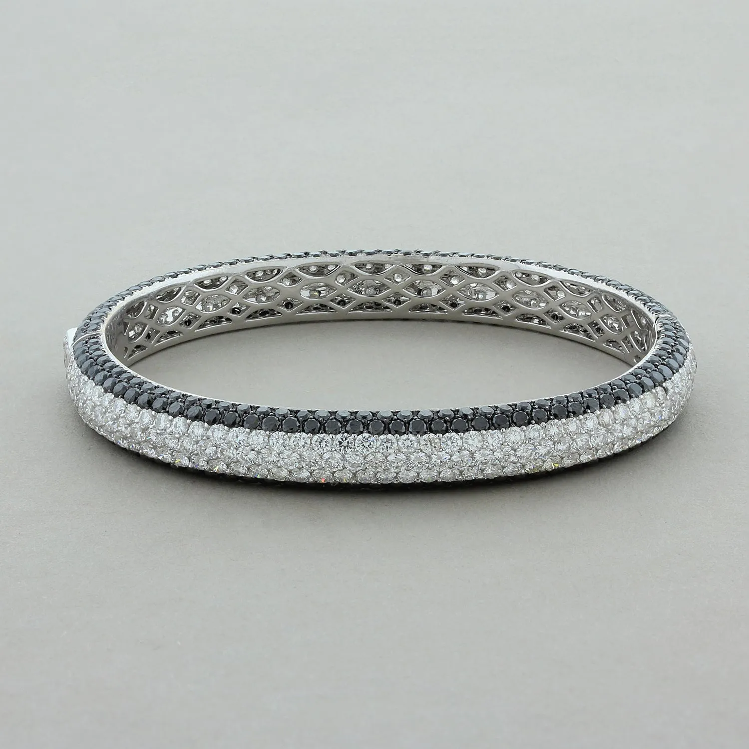 White and Black Diamond Pavé Gold Eternity Bracelet